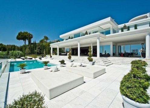 Casa Elena Mar in Marbella, Grand 7-Bed Estate