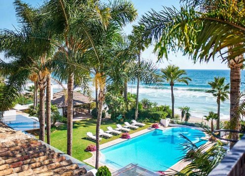 Casa Ayla Olivo in Golden Mile, Beachfront & Sea Views