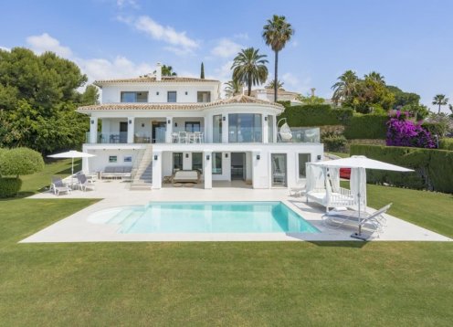 Villa Aurelia Dorada in Benahavis, Sea Views and Pool