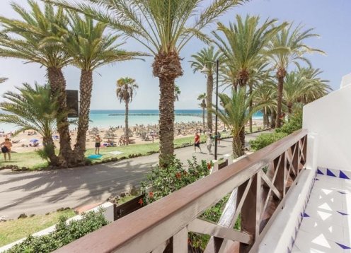Casa Jazmin Arena in Playa de las Americas, Beachfront