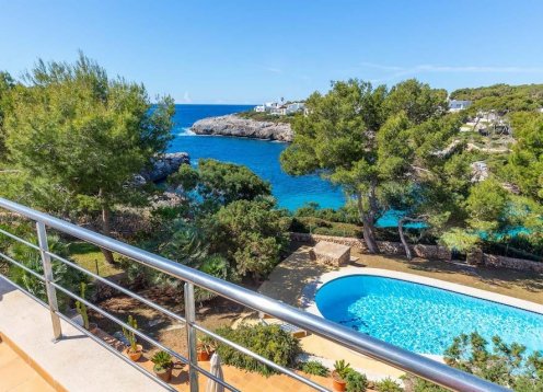 Casa Coral Oasis in Cala d'Or, Seafront Pool and Beach Access