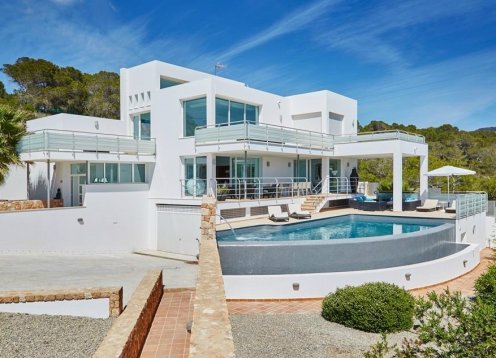 Casa Rocio in Cala Tarida, 5BDR, private beach access