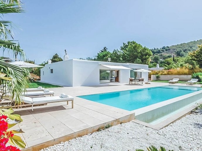 Villa Can Emma in Can Pep Simo, Cap Martinet Near Talamanca