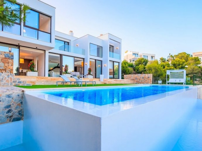 Casa Refugio Coral in Alicante, Infinity pool with sea views