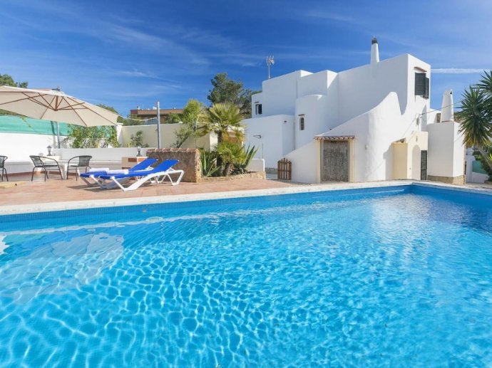 Casa Marisol Luz in San Antonio, Beachside villa with private pool